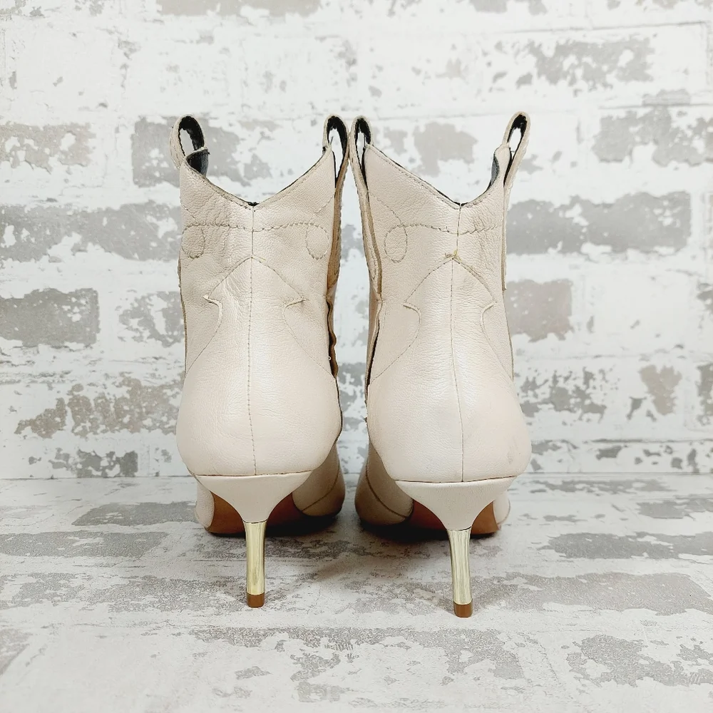 NEW Jessica Simpson Nelda Cream/Off White Faux Leather Western Ankle Boots M1038 - Picture 6 of 12